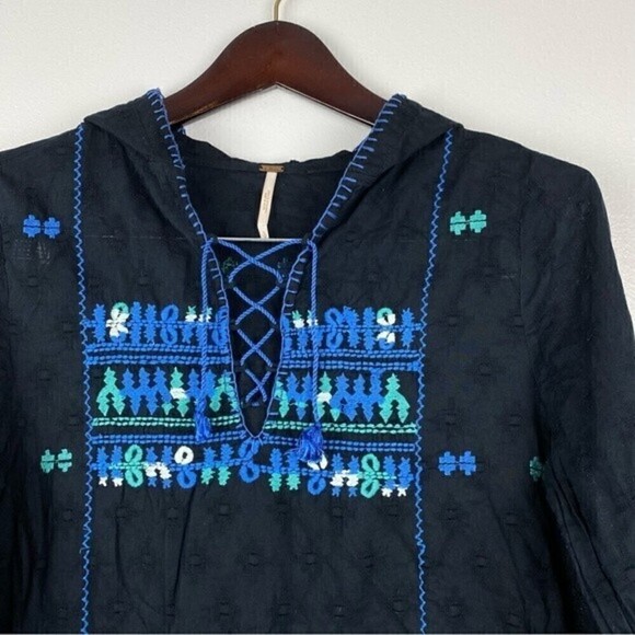 Free People Playa Del Rey Embroidered Crop Bell Sleeves Hoodie Black Size S - Picture 3 of 9